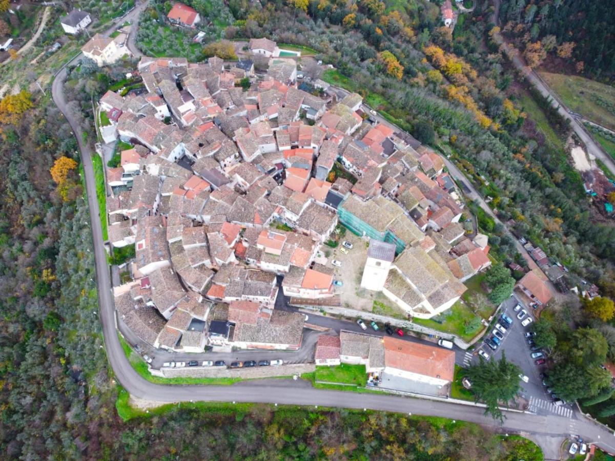 Апартаменты Borgo Nel Tempo Collestatte Экстерьер фото